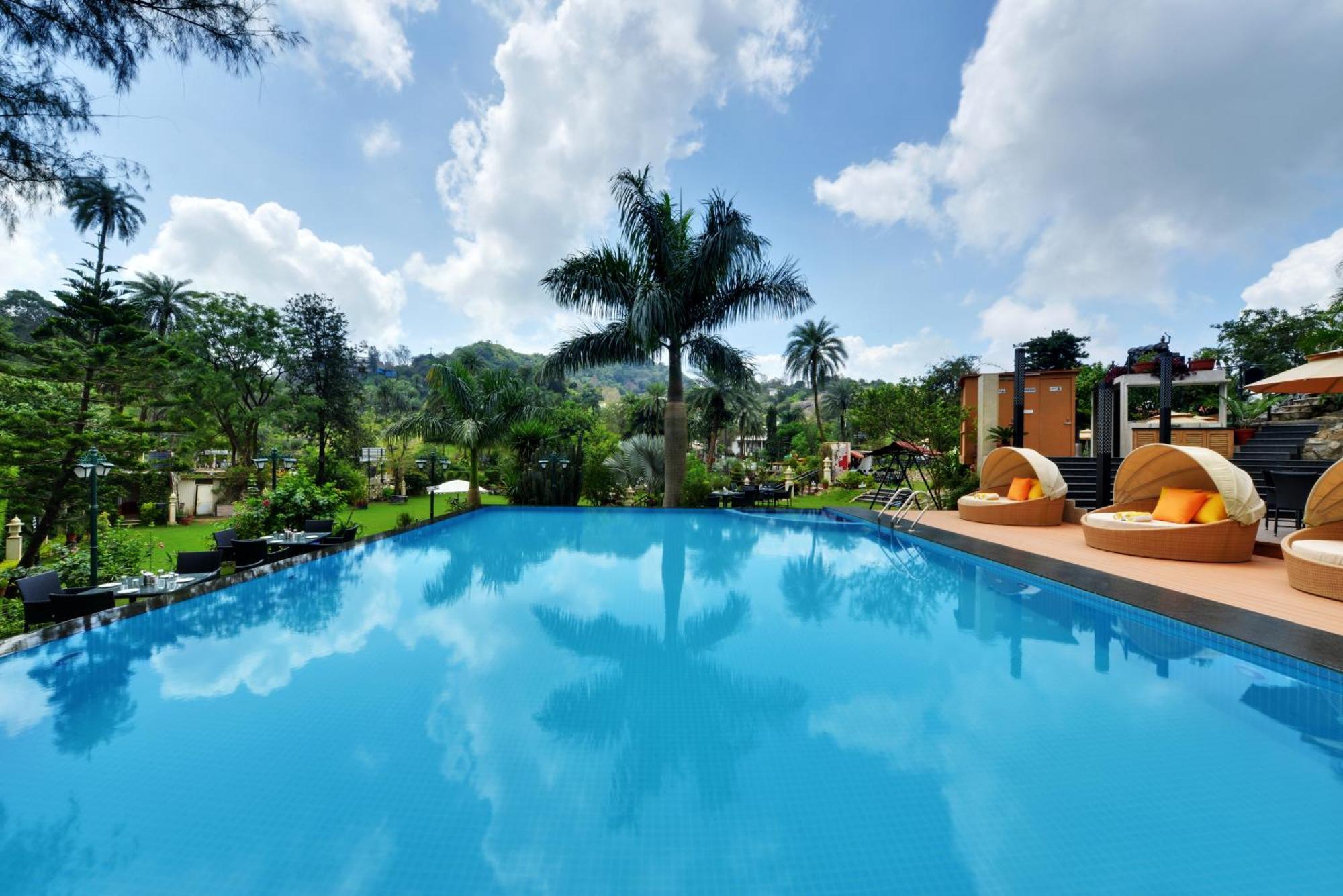 Chacha Inn The Garden Retreat Monte Abu Exterior foto